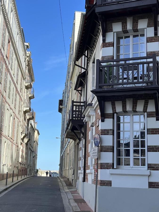 L Emeraude - Trouville 외부 사진